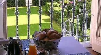 Dusk Dawn Bed & Breakfast