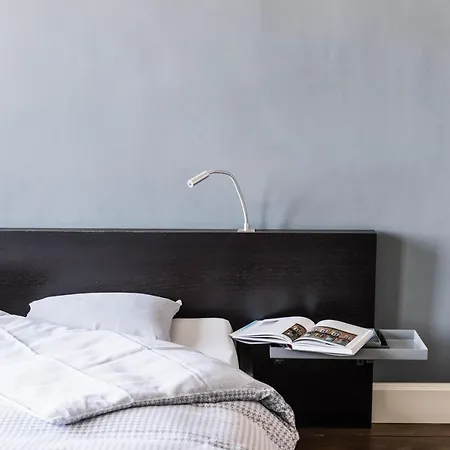 Dusk Dawn Couette-café 5*